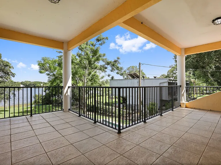 5554 Palm Lake Cir — Photo 67