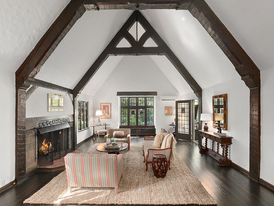 80 Fenimore Drive