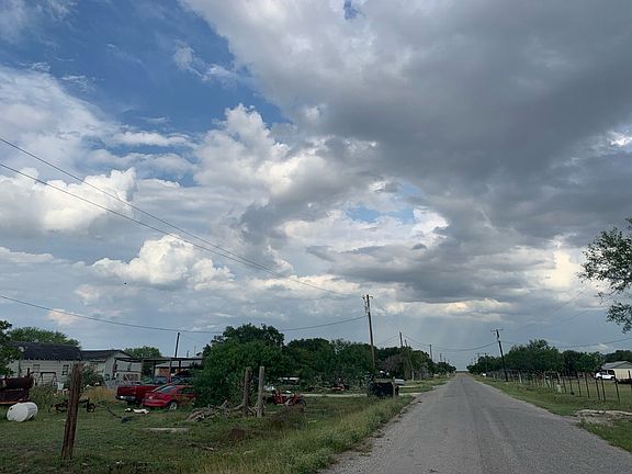 5th image of 208 County Road 3523