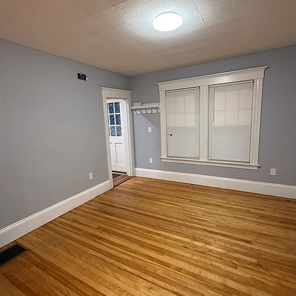 315 Canton St #1 — Photo 4