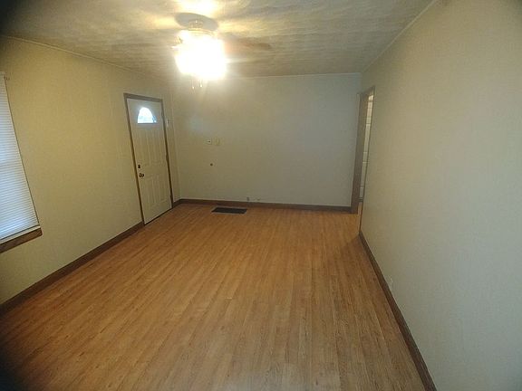 3rd image of 265 Archer Dr