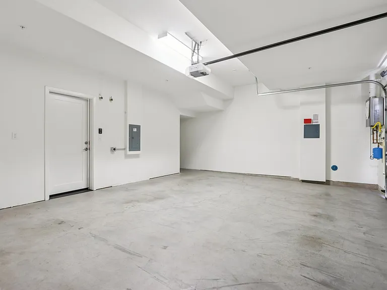 951 Arrowleaf Pl — Photo 27