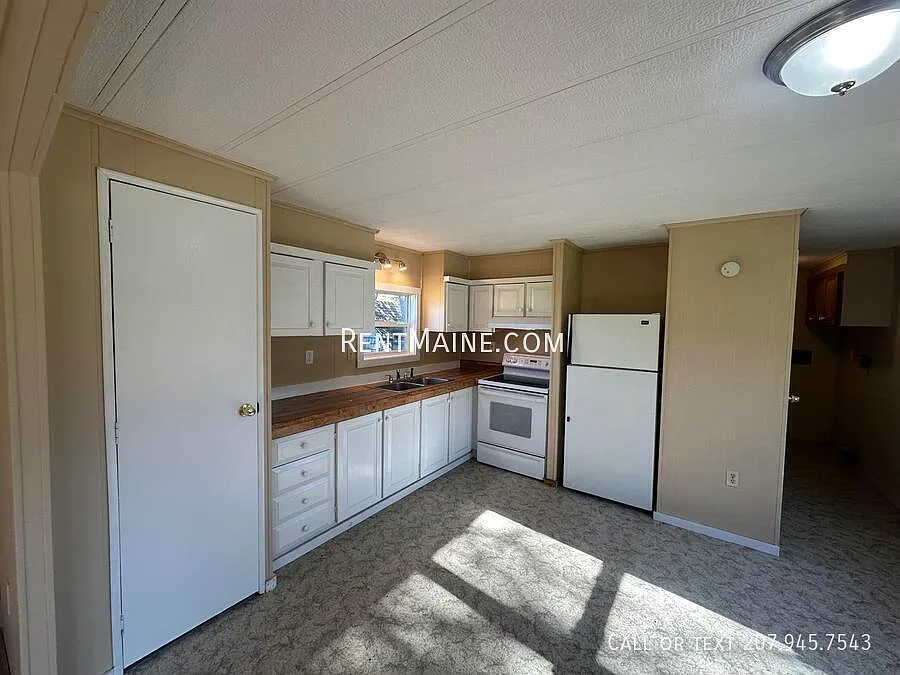 3 bed, 1.5 bath, $1,150 — Photo 2