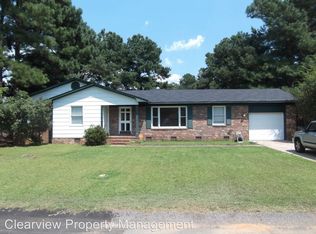 6808 Seaford Dr, Fayetteville, NC 28314
