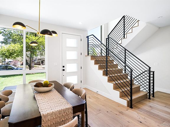 2nd image of 3701 Vallejo Street
