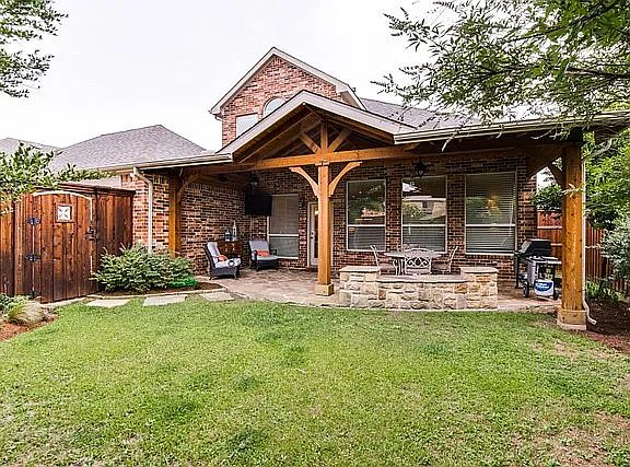 3rd image of 2056 Barret Dr