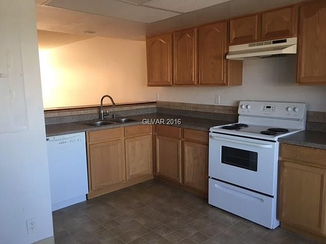 1st image of 2080 Karen Ave #27