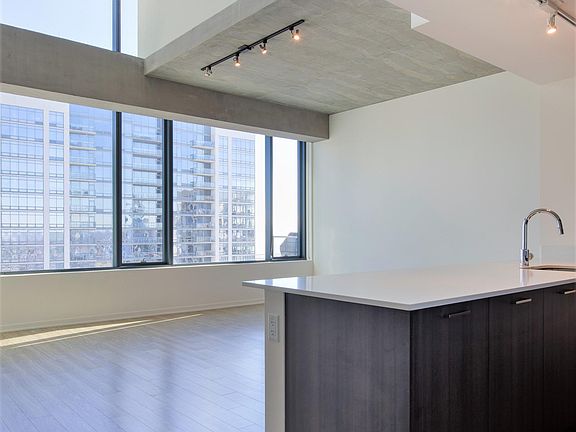 2nd image of 1333 S Wabash Ave #1608