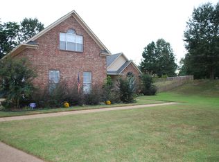 102 Andover Cir, Vicksburg, MS 39183