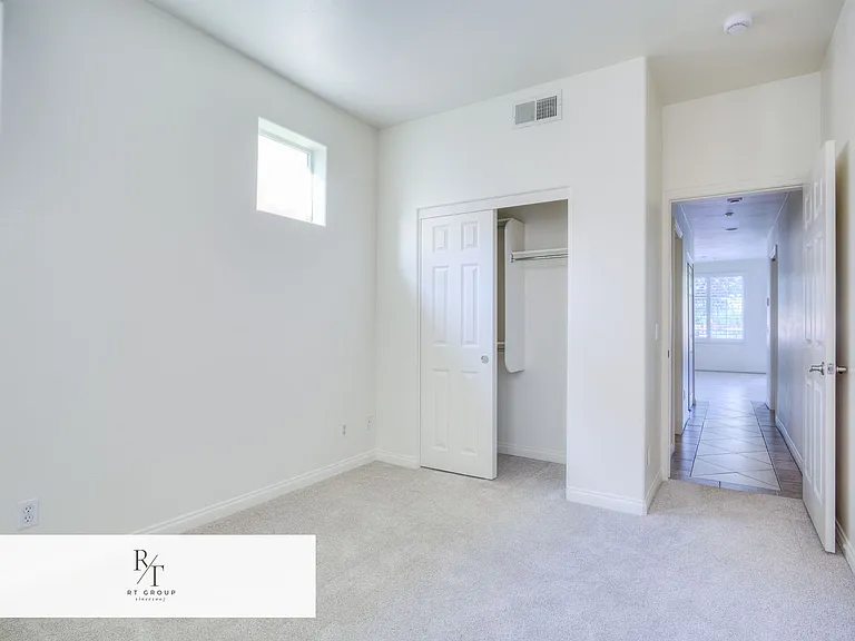 515 Florence Ave — Photo 9
