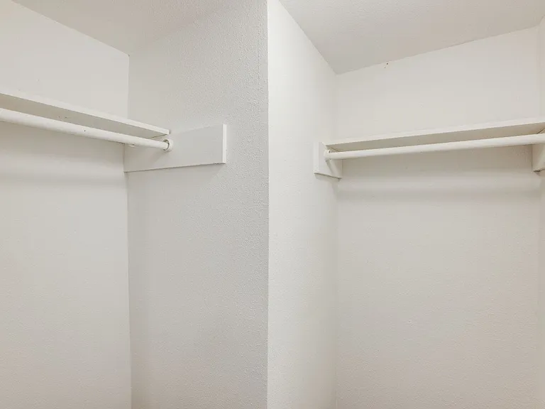 519 W Main St #3 — Photo 9