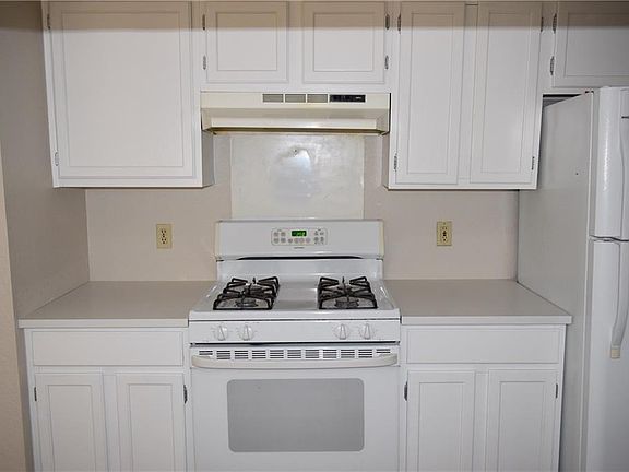 4th image of 9115 Japonica Ct Unit A