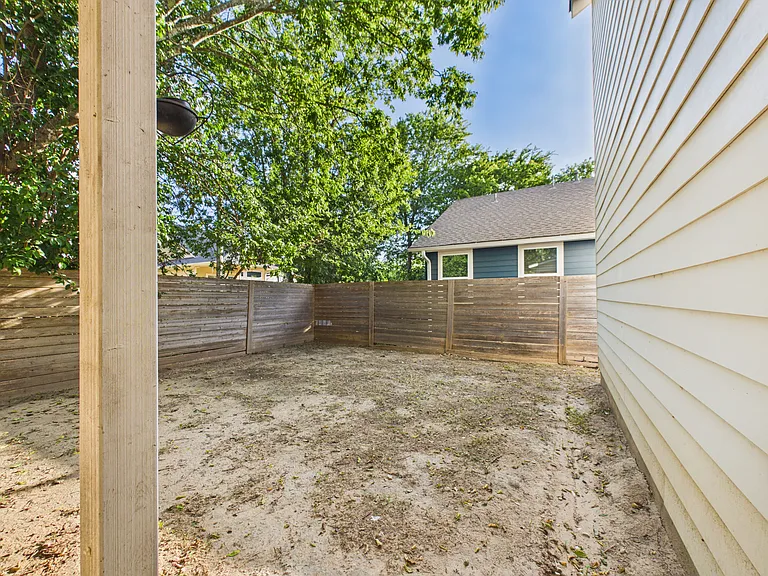 6713 Porter St #B — Photo 32