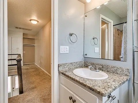 5th image of 3304 Baird Dr