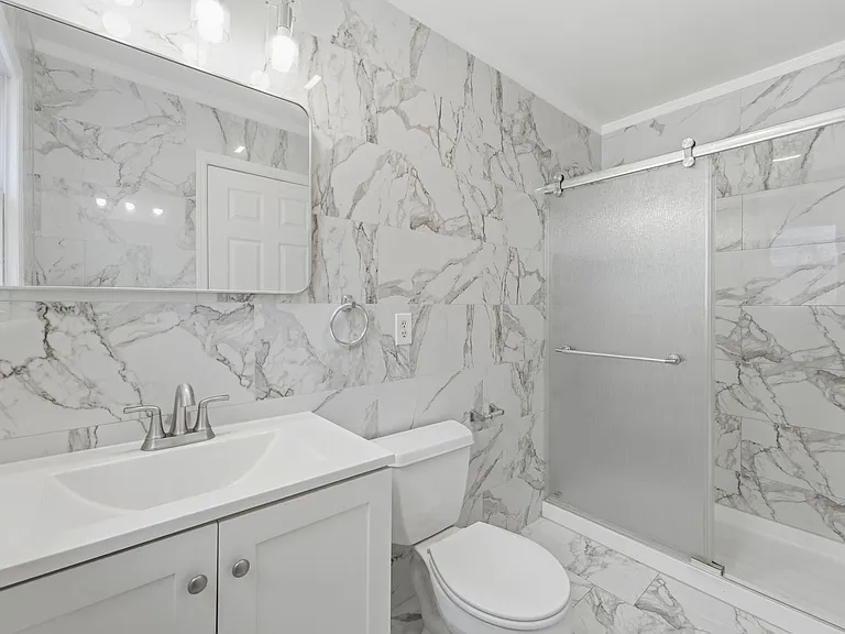 239 Terrace Ave #2 — Photo 13