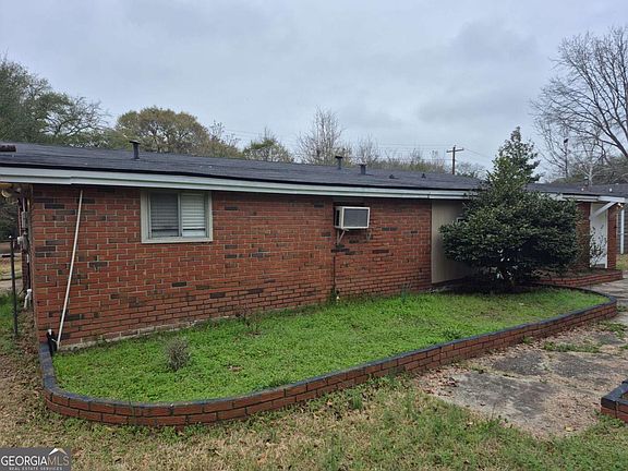 2nd image of 1432 Hagan Dr