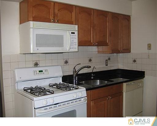 2nd image of 1108 Edison Glen Ter #1108