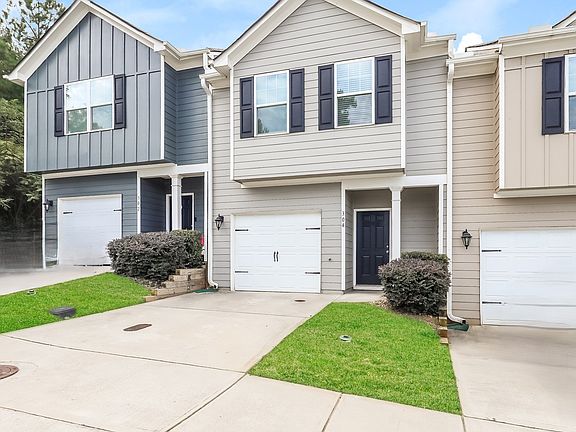 2nd image of 304 Highwood Ln