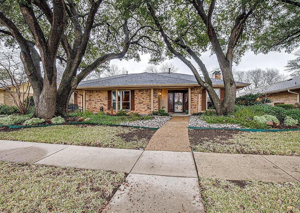 1st image of 2537 Brookcrest Dr