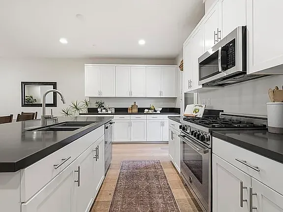 1566 Vista Del Mar Way #3 — Photo 20