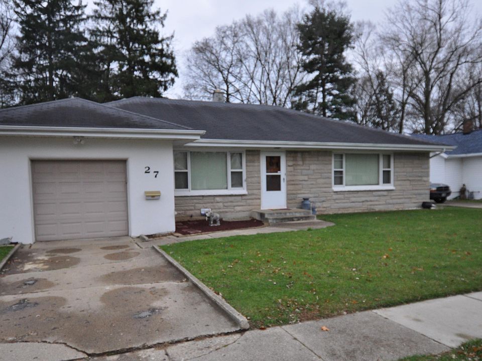 1st image of 27 Cedar Ave S