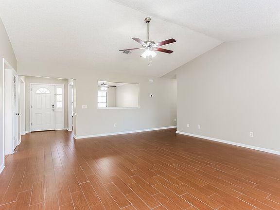 4th image of 11690 Cherry Bark Dr W