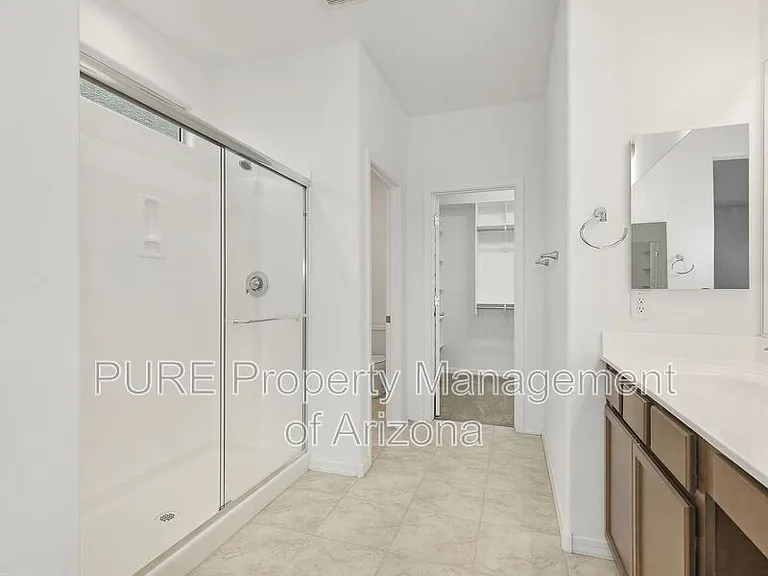 5177 N 87th Dr — Photo 12