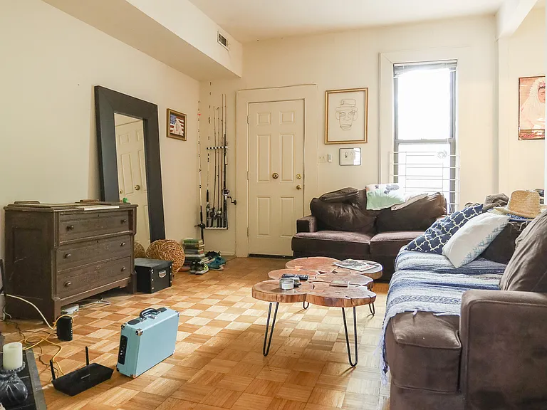1454 W Erie St #2E — Photo 3