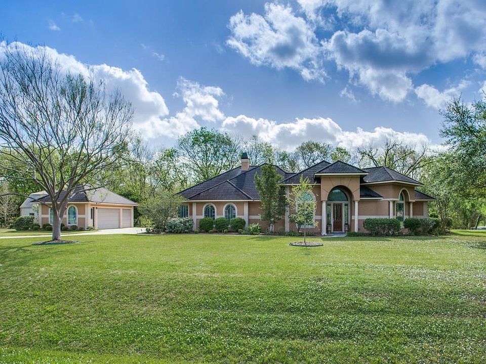 1st image of 707 Oyster Shell Ct
