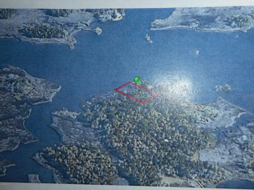 1st image of 102 Carnahans Is
