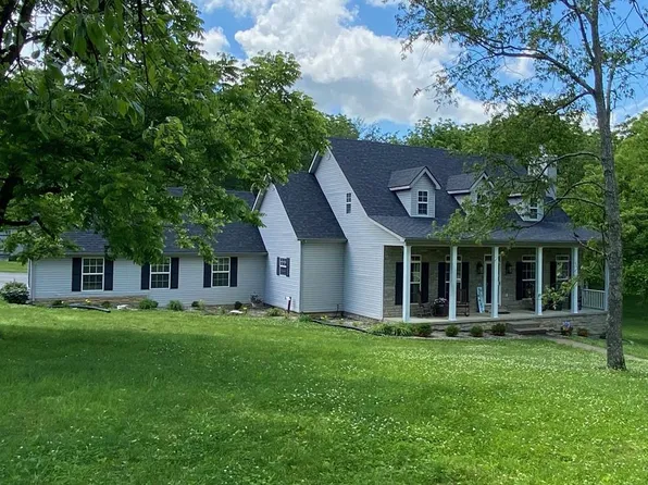 5094 Red Oak Dr, Mayslick, KY 41055