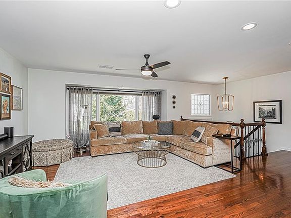 3rd image of 24 Pickersgill Ave