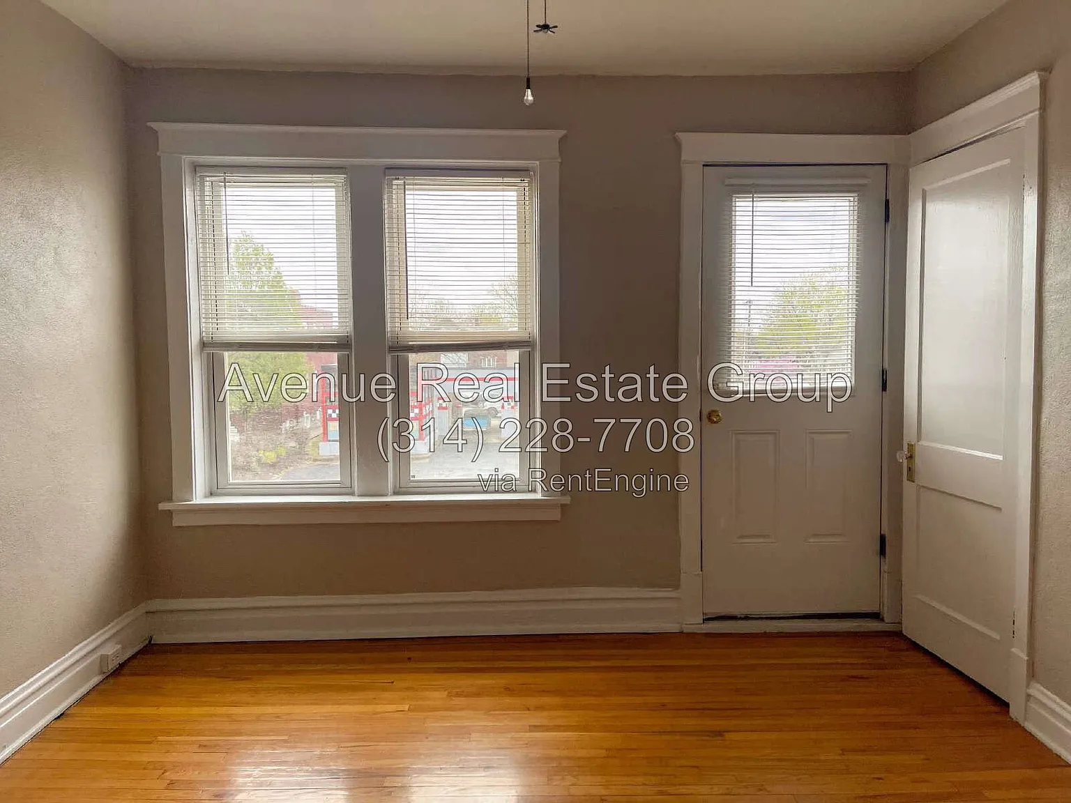 1 bed, 1.0 bath, 4792 sqft, $850 — Photo 2