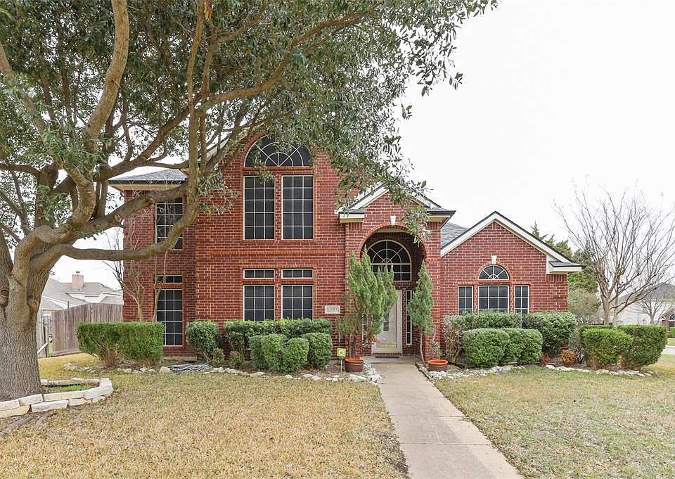 1st image of 1401 Knob Hill Dr