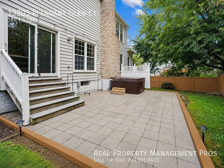 13205 Pleasant Glen Ct — Photo 25