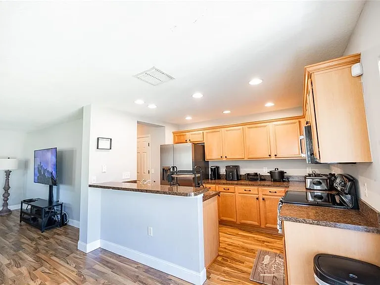 4514 Limerick Dr — Photo 9