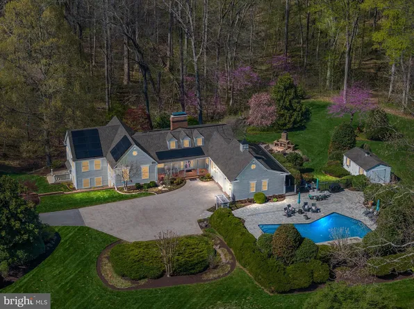 20 Harwood Dr, Harwood, MD 20776