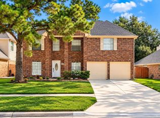 11430 Weathering Oaks Dr, Houston, TX 77066