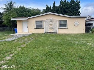 6353 Jefferson St, Hollywood, FL 33023