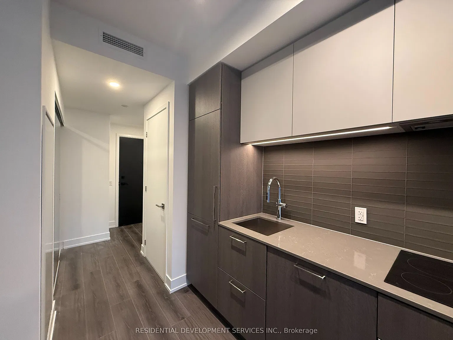 Olive Residences — Photo 2