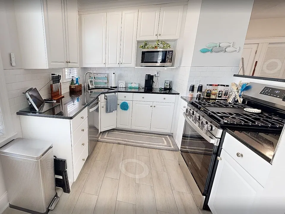 57 Stewart St #57