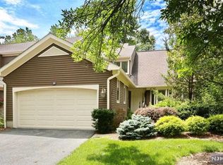 255 Westervelt Ln #255, Mahwah, NJ 07430