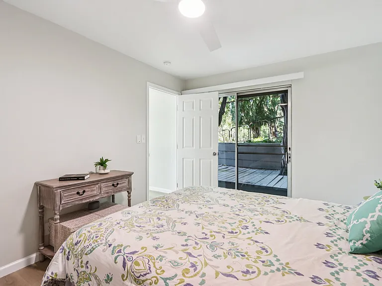 2 bed, 1.0 bath, 840 sqft, $2,245 — Photo 11