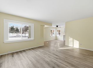 32801 Baldwin Rd, Solon, OH 44139