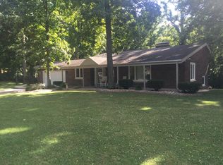 25 Madonna Ct, Highland, IL 62249