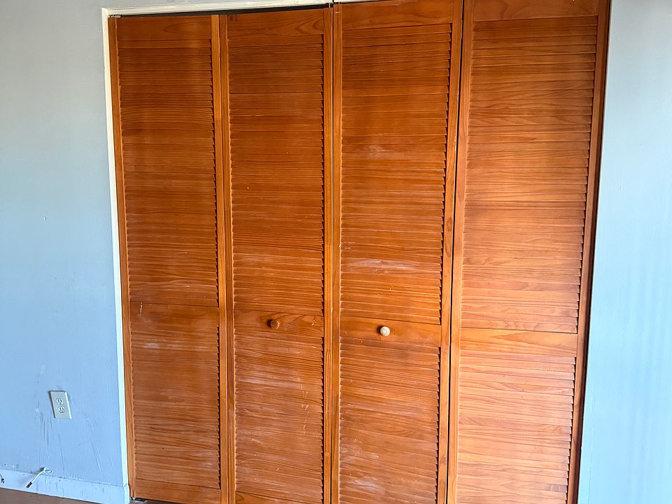 2nd image of 1905 SW 107th Ave APT 1206