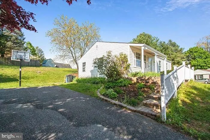 25016 Applecross Ter — Photo 3