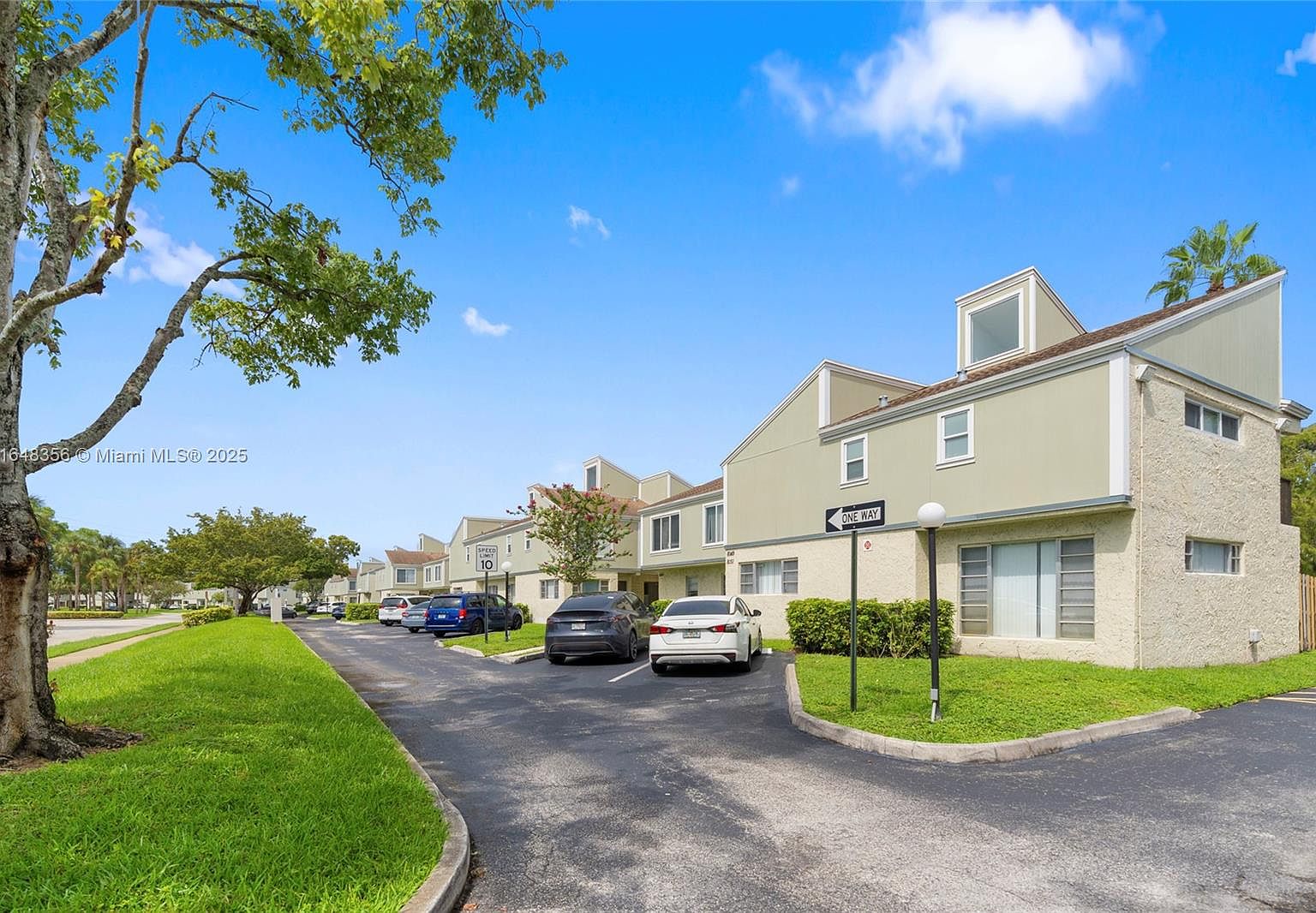 8145 Lagos De Campo Blvd #D-1