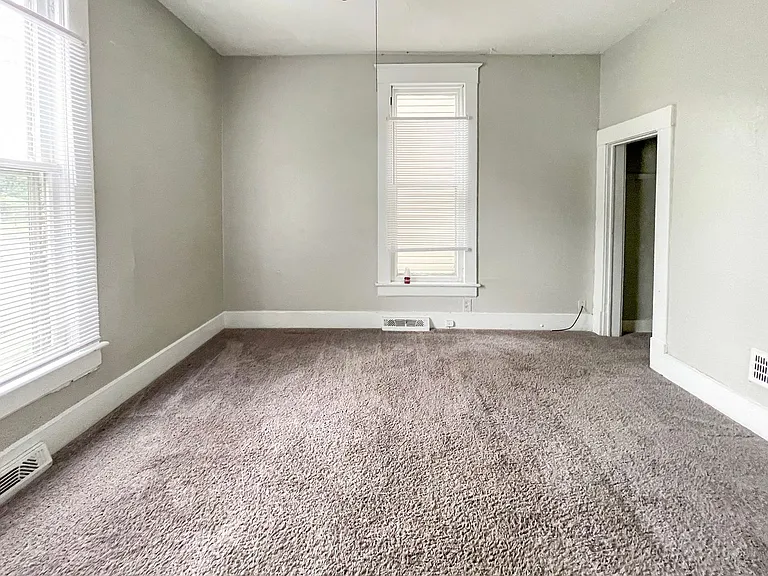 824 W Beechwood Ave — Photo 11