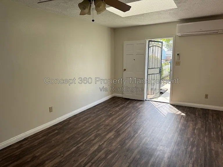 157 E Harcourt St — Photo 16